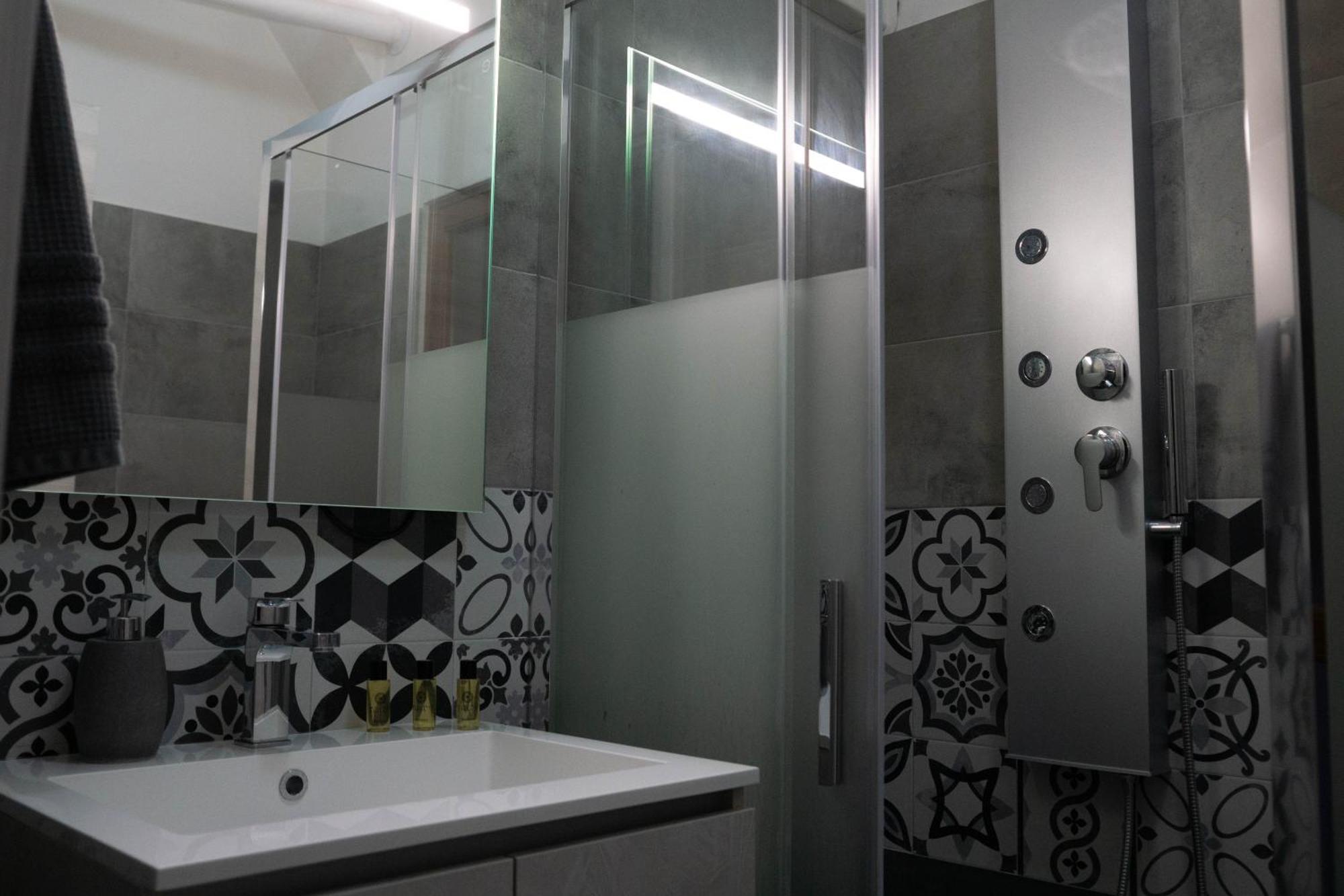 Bilocale Vicino Al Centro Di Verona - Ristrutturato Di Recente! Apartment Bagian luar foto